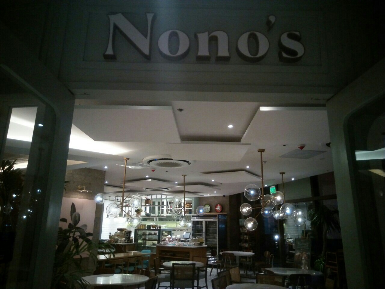Nono's Three Central