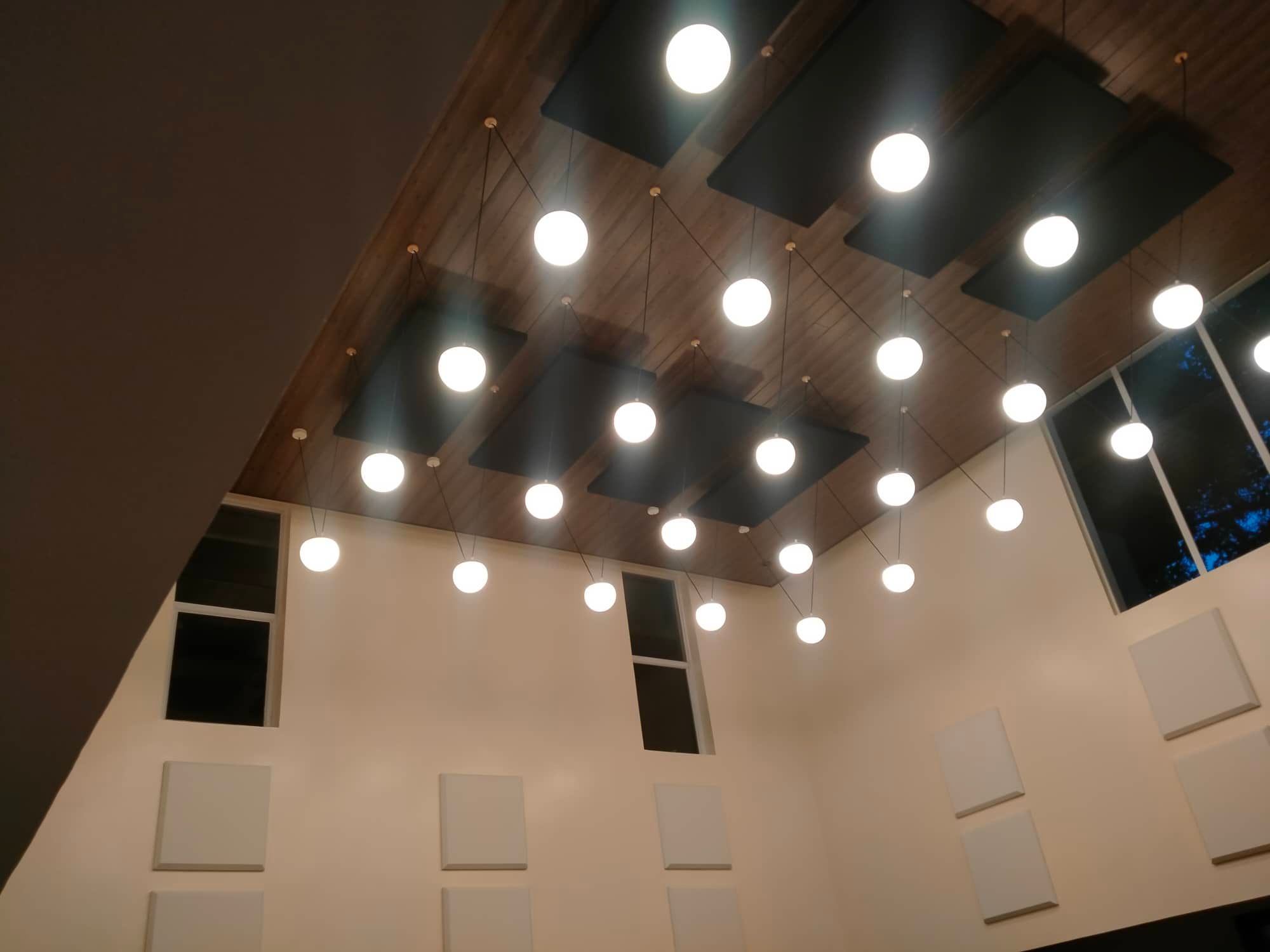 Karaoke & Meeting Room